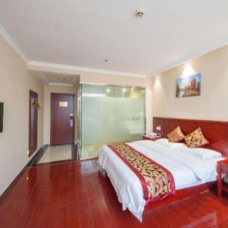 Greentree Inn Jiangsu Nantong Qidong Bus Station Express Hotel Hexingzhen エクステリア 写真