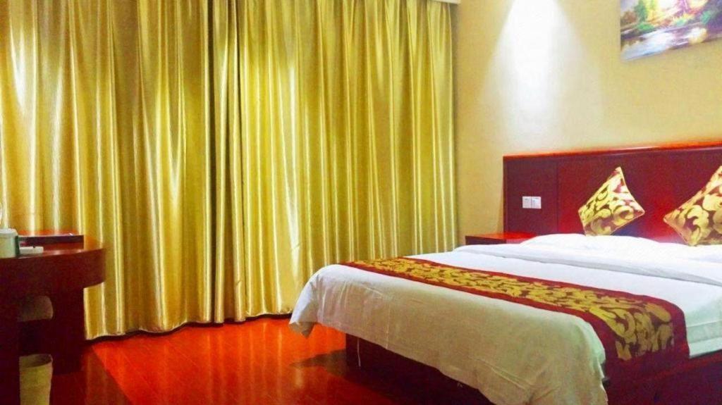 Greentree Inn Jiangsu Nantong Qidong Bus Station Express Hotel Hexingzhen エクステリア 写真